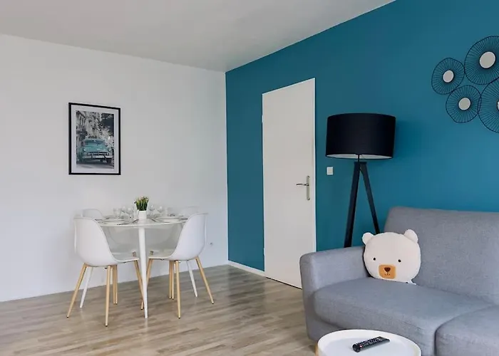 1 Bedroomed Toscane سيري